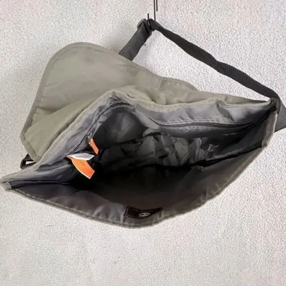TIMBERLAND ROUTE 4 MESSENGER BAG MOUNTAIN GREEN